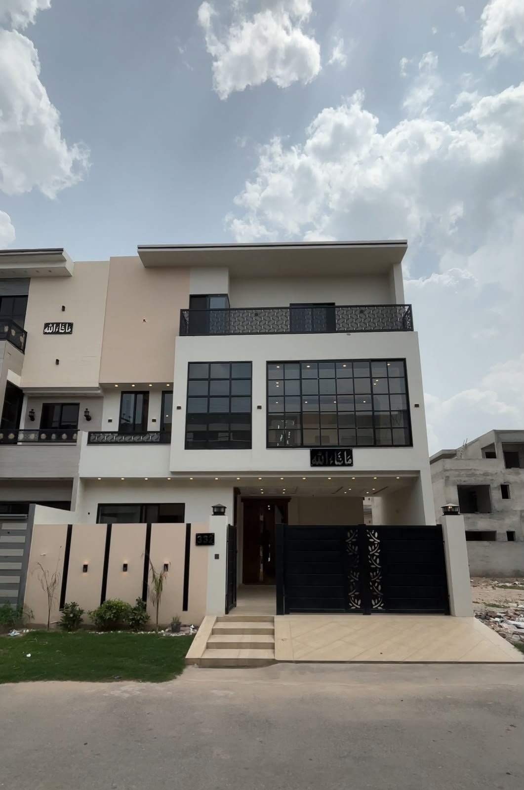 7.5 Marla Modern House for Sale in Manik Block, Buch Villas