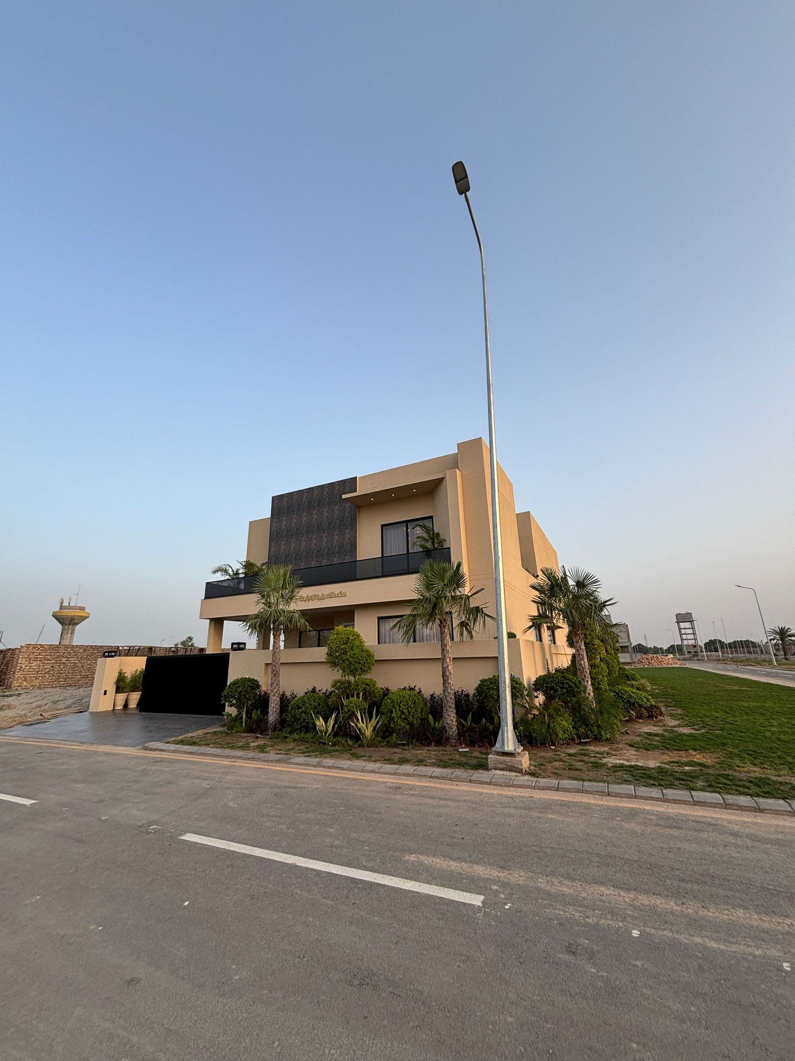 1 Kanal Luxury House for Sale in DHA Multan | PKR 9 Crore